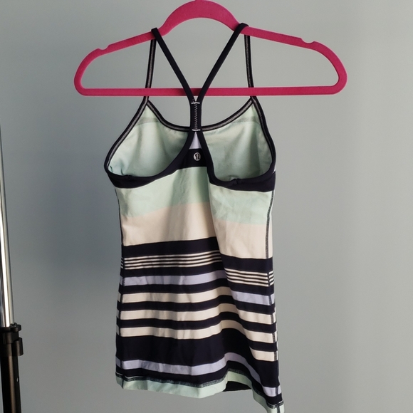 Lululemon Power Y tank - sz 6 - Picture 2 of 4